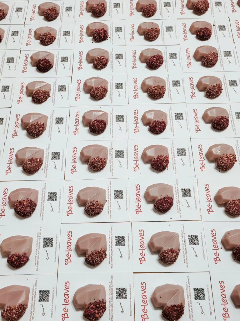 Instagram post from hungrylola. This post is in position 3.